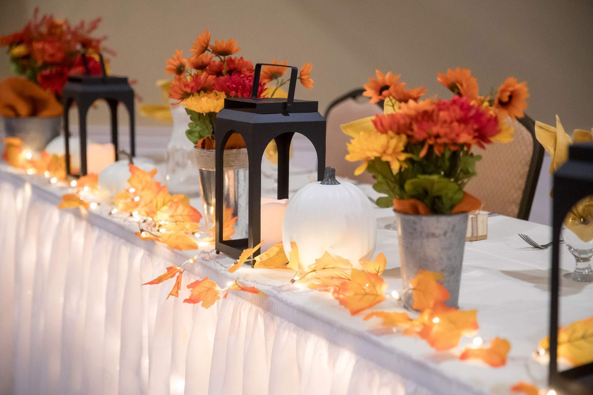 2-Rustic-Elegance-Fall-Weddings